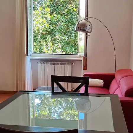 20' From St. Peter * ローマ