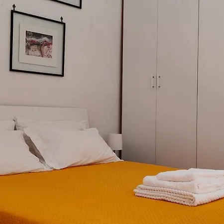20' From St. Peter Apartman *